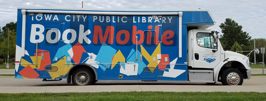 Bookmobile parked at the Farmer